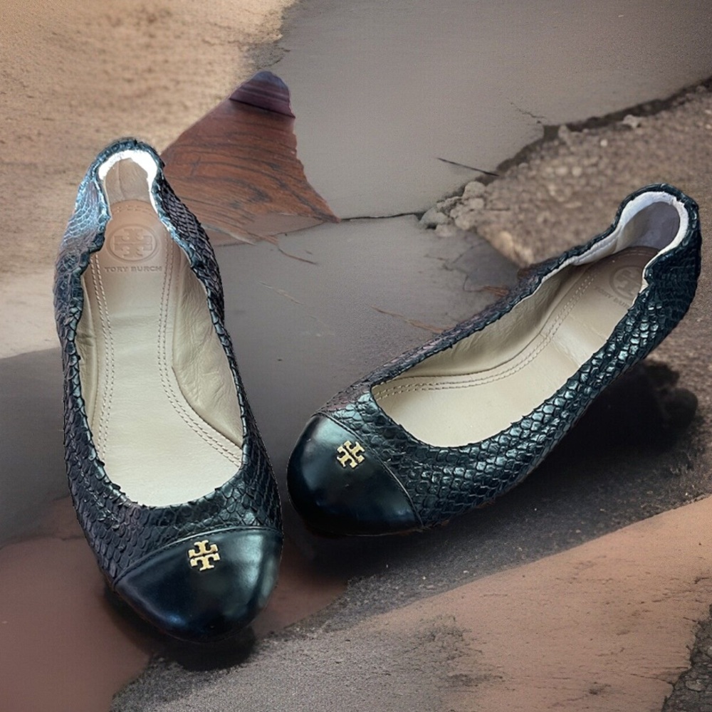 TORI BURCH LEATHER SNAKESKIN BALLET FLATS SHOES W/ LOGO 5.5 NEW